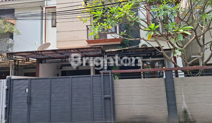 RUMAH KOST MEWAH DI PEJATEN BARAT DEKAT TOL DAN HALTE BUSWAY RUMAH KOST MEWAH DI PEJATEN BARAT DEKAT TOL DAN HALTE BUSWAY