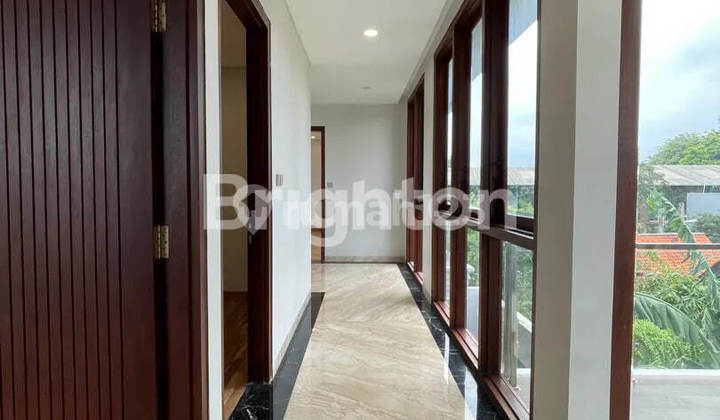 67. For Sale Luxury 4-Story House in Jagakarsa – Full Marble, Swimming Pool & Smart Home 2