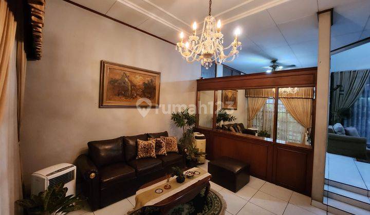 Rumah 2 Lantai Bagus Semi Furnished SHM di Ulujami Pesanggrahan, Jakarta Selatan 2