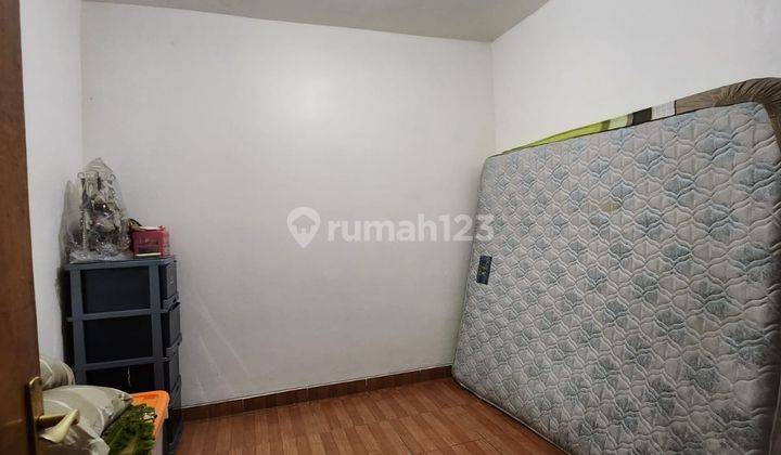 Dijual Cepat Rumah Siap Huni 2 Lantai SHM Semi Furnished Bagus di Jl. Wijaya Kusuma, Duren Sawit, Jakarta Timur 2