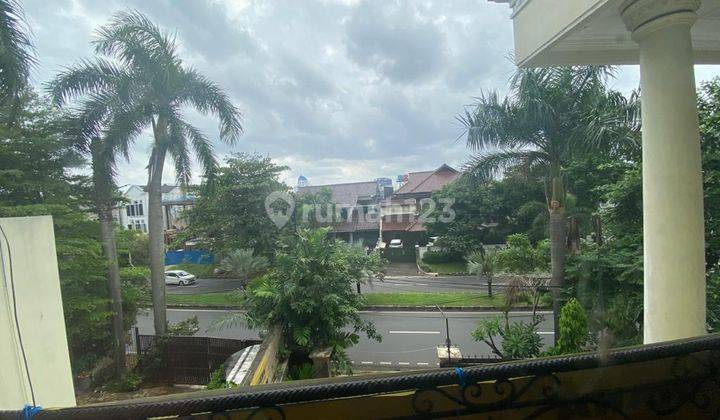 Dijual Rumah Mewah di Pondok Indah, Jakarta Selatan Pinggir Jalan Utama 2