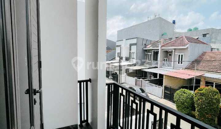 169. Murah !!! Dijual Rumah Baru dekat Patung Stainles Harapan Indah Medan Satria Kota Bekasi 2