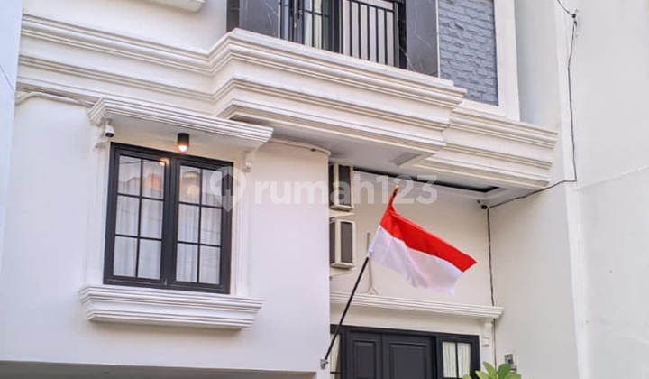338. Disewakan Rumah 3 Lantai Full Furnish di Rawa Bambu Pasar Minggu Jakarta Selatan - Lokasi Strategis & Siap Huni 338. Disewakan Rumah 3 Lantai Full Furnish di Rawa Bambu Pasar Minggu Jakarta Selatan - Lokasi Strategis & Siap Huni