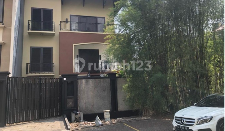 519. Dijual Rumah Mewah di Jalan Walet Permai Kapuk Muara Penjaringan Pik Jakarta Utara 2