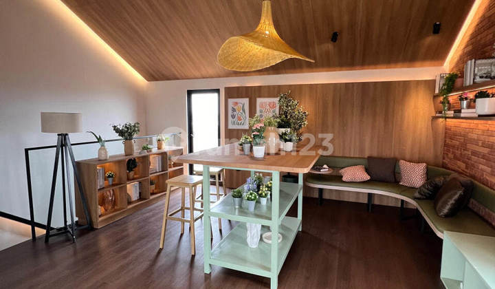 P112. For Sale 3-Story House Chelia Residence Summarecon Bekasi Tarumajaya - Starting from 900 Million 2