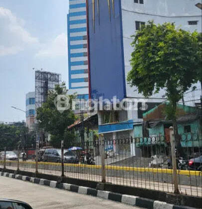 394. Disewakan Hotel 8 Lantai Strategis di Gunung Sahari Raya Jakarta Pusat – 137 Kamar