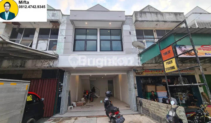 422. Cheap For Rent Strategic 2-Story Shop House in Harapan Indah Bekasi Ready to Use and Fully Renovated 422. Cheap For Rent Strategic 2-Story Shop House in Harapan Indah Bekasi Ready to Use and Fully Renovated