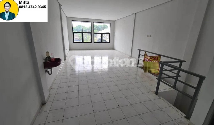 421. Murah Dijual Ruko 2 Lantai Strategis di Harapan Indah Bekasi Siap Pakai dan Sudah Full Renovasi 421. Murah Dijual Ruko 2 Lantai Strategis di Harapan Indah Bekasi Siap Pakai dan Sudah Full Renovasi