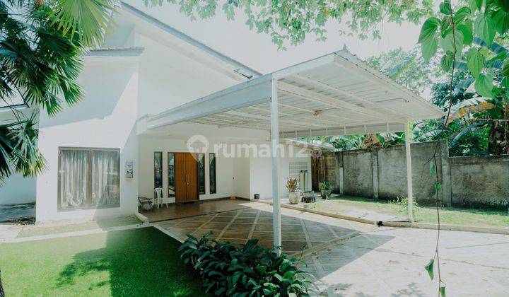 161. Dijual Rumah Mewah dengan Private Pool di Jalan Bukit Zamrud Bukit Golf Hijau Sentul City   1