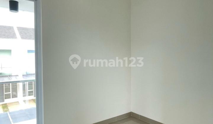 P120. Dijual Rumah Baru 2 Lantai Cluster Albasia Greenara Residence Bekasi Siap Huni