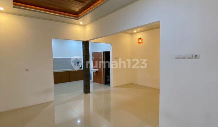 479. Murah ! Dijual Rumah Strategis 2 Lantai di Karang Tengah Kota Tangerang Siap Huni 479. Murah ! Dijual Rumah Strategis 2 Lantai di Karang Tengah Kota Tangerang Siap Huni