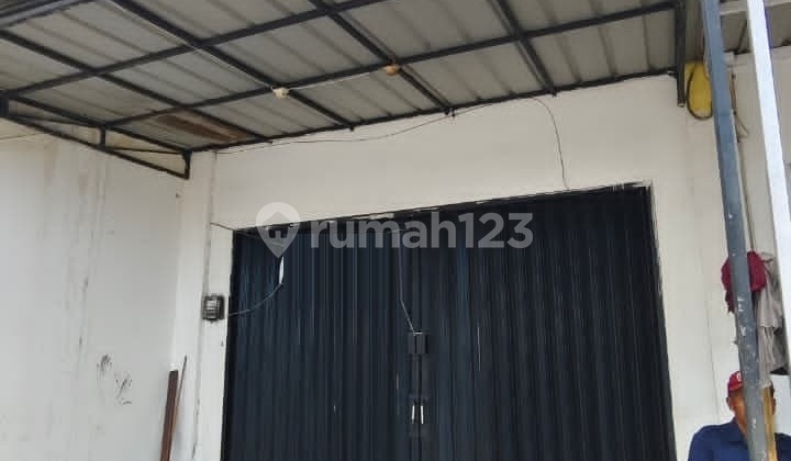 570. For Rent: 2-Storey Shop House on the Strategic Main Road of Jalan Raya Kranggan, Jatisampurna, Bekasi City. 570. For Rent: 2-Storey Shop House on the Strategic Main Road of Jalan Raya Kranggan, Jatisampurna, Bekasi City.