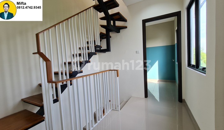 P82. Dijual Rumah 3 Lantai Essence Zebrina JGC Cakung Jakarta Timur – Harga Rp 2,1 Milyar , Tanpa DP TYPE L6 STD UNIT IX-12 2