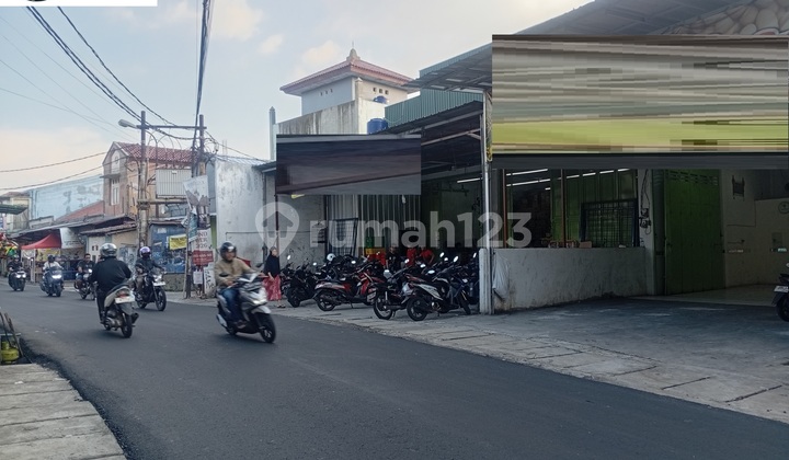 317. ( Turun Harga ) Dijual Ruko 2 Lantai Bintaro 3 Hadap Jalan Strategis di Cipadu Tangerang Selatan – Luas 300m²  1