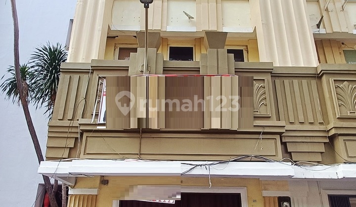 328. Dijual Ruko 4 Lantai Strategis di Boutique Kemayoran Jakarta Pusat – Bebas Banjir Cocok untuk Usaha & Kantor