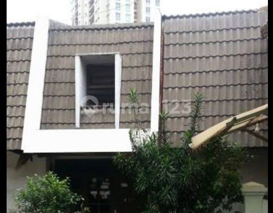 496. Disewakan Rumah 2 Lantai Kebayoran Lama Belakang Pakubuwono & Smun 29 Jakarta Selatan 2