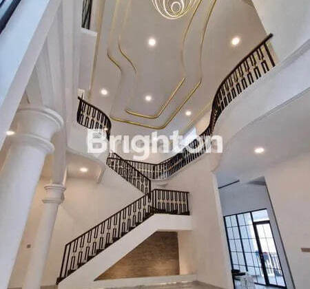 429. For Sale 3-Story Luxury House Ready to Occupy in Tomang, West Jakarta – Strategic Location Near Central Park, Suitable for Residence & Office 2