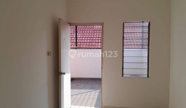 DIJUAL RUKO 2,5 LANTAI SIAP PAKAI DI PUSAT KOTA 2