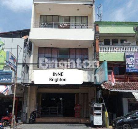 SHOP PLACE FOR BUSINESS AND LIVING IN SESETAN 1