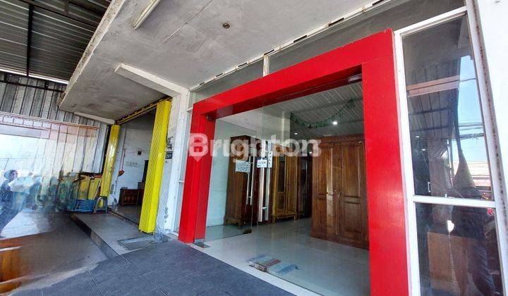 2 2-STOREY SHOPHOUSES WITH LARGE PARKING LOCATED IN THE SESETAN SHOPPING COMPLEX 2