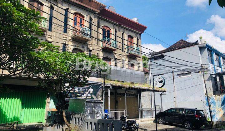 3-STOREY SHOPHOUSE IN A STRATEGICALLY LOCATED SHOPPING COMPLEX ON JL PULAU MALUKU 2