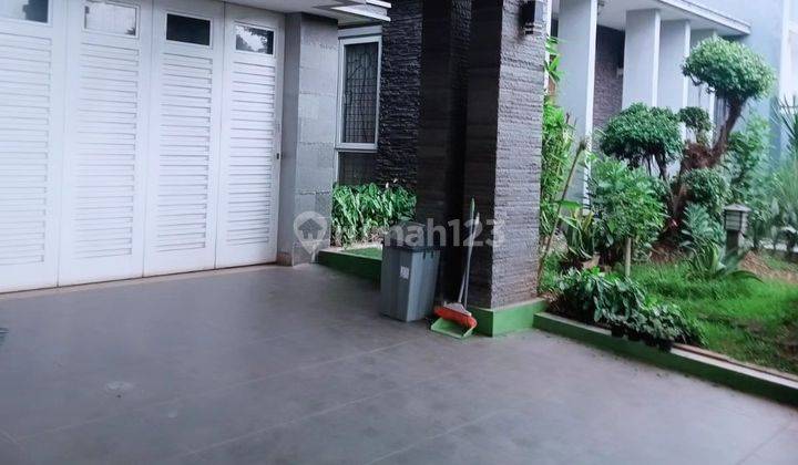 Disewa Rumah 2 Lantai Siap Huni Furnish Boulevard 2