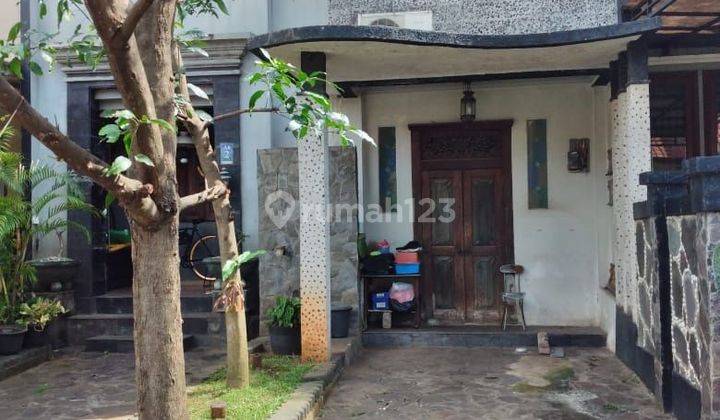 Dijual Rumah Unik Siap Huni Cluster Depan Kota Wisata Cibubur 1