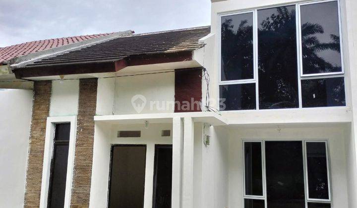 tampak depan dijual rumah di villa mutiara