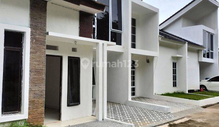 tampak depan dijual rumah di villa mutiara
