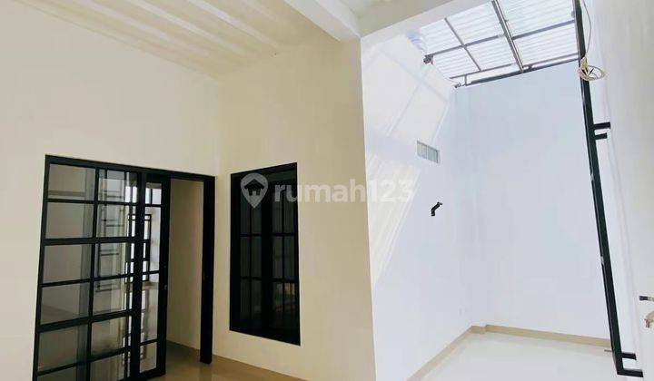 Rumah minimalis modern lokasi strategis  2