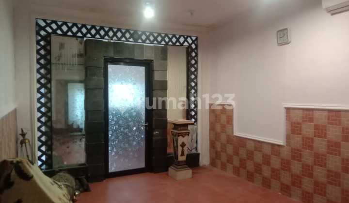 Rumah usaha di gubeng second road siap pakai 