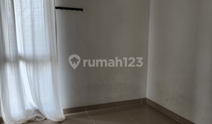 Rumah Posisi Hoek Cluster Flora Dekat Mall Summarecon Bandung 2