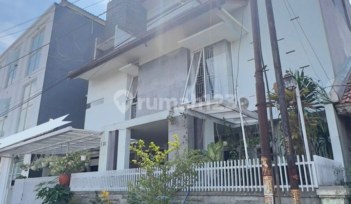 Rumah 3 Lantai Modern di Antabaru Arcamanik Nyaman & Strategis