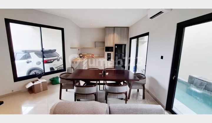 Hunian Semi Villa Modern dengan Pool di Nusa Dua Bali