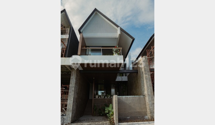 Villa Mewah Furnished dengan Private Pool Canggu, Bali Villa Mewah Furnished dengan Private Pool Canggu, Bali