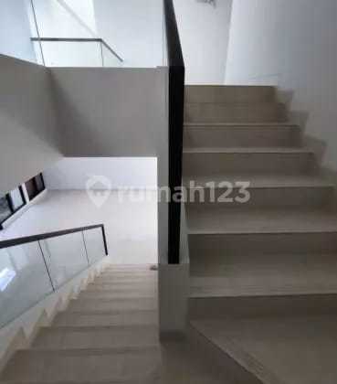Murah! Rumah Premium Cluster Emily Summarecon Bandung Jalan Lebar 2