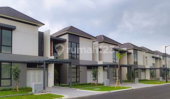 Dijual Cepat! Rumah Mewah Murah Cluster Emily, Summarecon Bandung