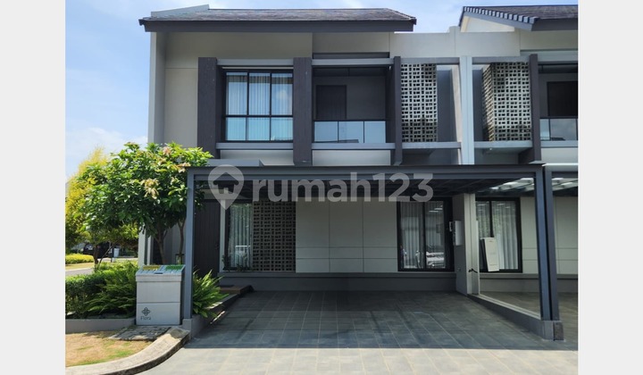 Full Furnished Flora 2 Carport Rumah Di Summarecon Bandung Fannya
