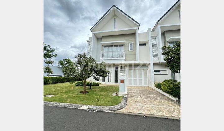 Dijual Rumah 2 Lantai Hoek Summarecon Amanda Bandung