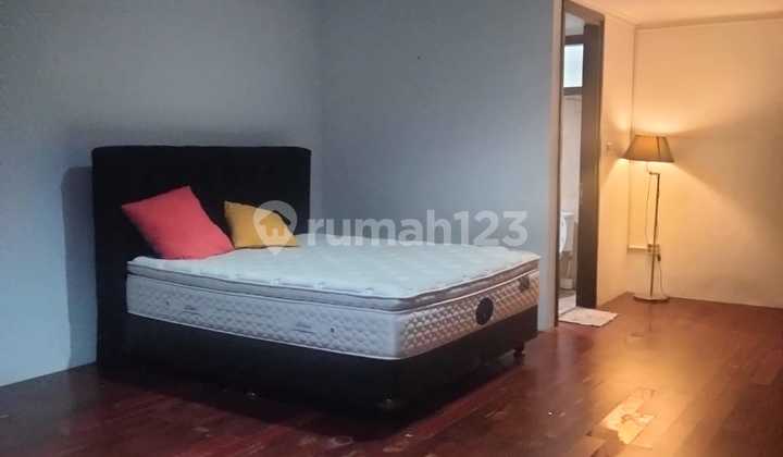 Rumah 3 Lantai Siap Huni di Sayap Ciumbuleuit, Bandung 1