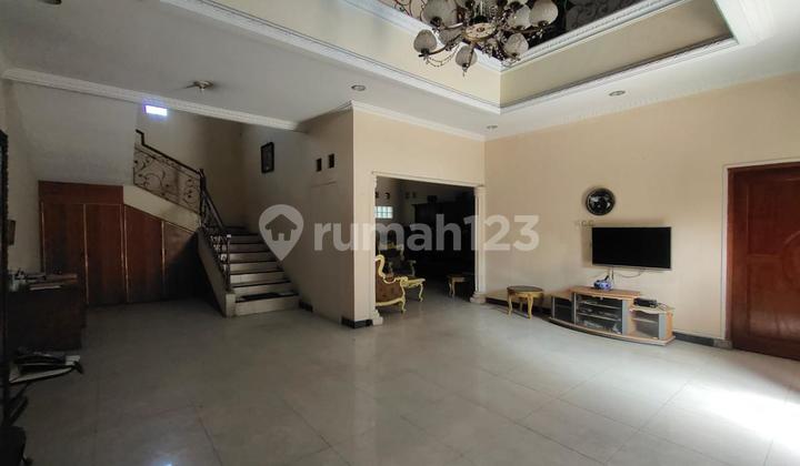 Ruang Usaha Siap Huni Super Strategis dan High Trafic di Setiabudi Bandung