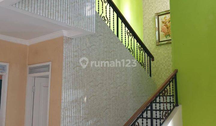 Disewakan Rumah Kota Wisata Full Furnish Siap Huni  2