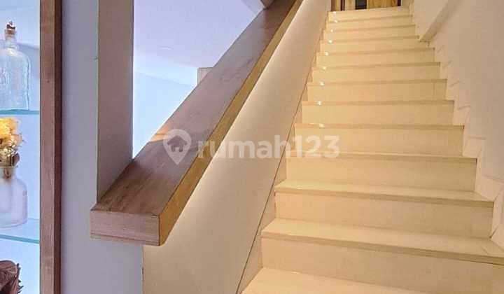 For Quick Sale: Newton Shop House in Legenda Wisata 2