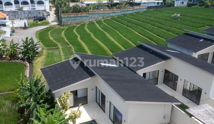 Villa Modern Leasehold 25 Tahun di Tibubeneng, Kuta Utara - Canggu