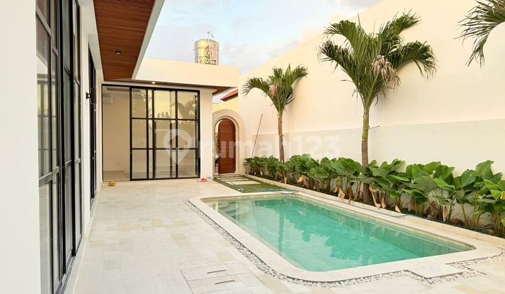 Pantai Lima, Pererenan near the villa will be opened soon, restaurant, gym, spa, padel, only 1 minute to Le Bajo Bali rice field view.