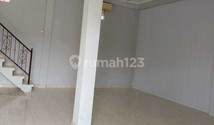 Kerobokan - Kuta - For Rent: Roadside Shophouse 2