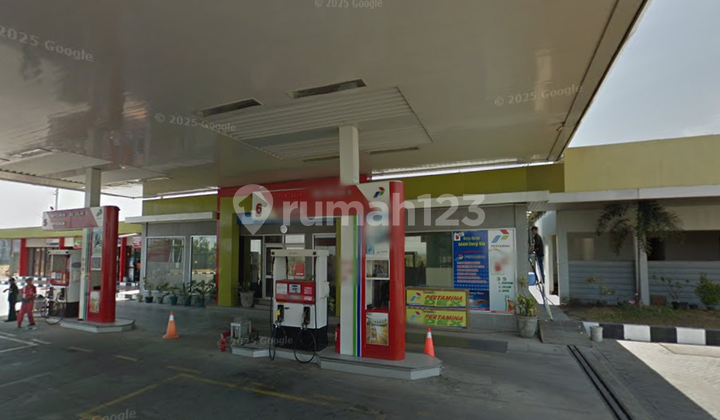 Affordable Business Space at Gas Station, Jl. Ry. Perum-Perumnas, Driyore Sub-District, Gresik Regency 5461134