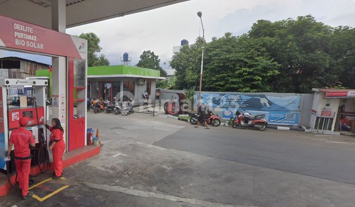 Affordable Business Space at Gas Station on Jl. Tanah Tinggi 3415108