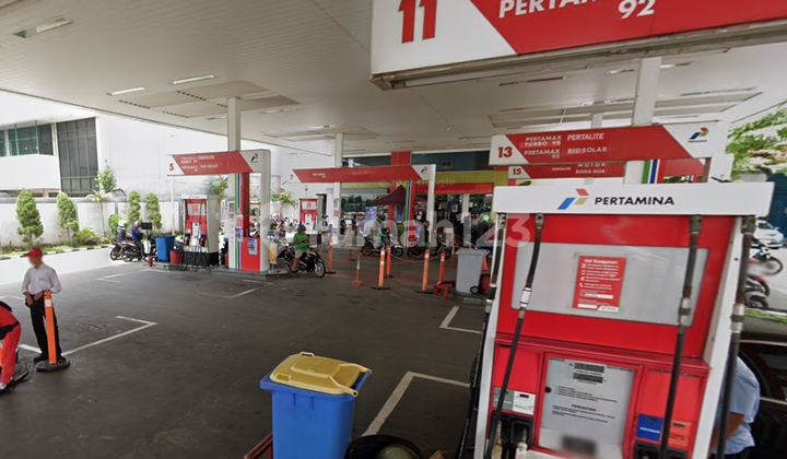 Affordable Business Space at Gas Station Jl. Hayam Wuruk 4, RT.4/RW.5, Maphar, Taman Sari Subdistrict, West Jakarta City, Special Capital Region of Jakarta 11160 3411104