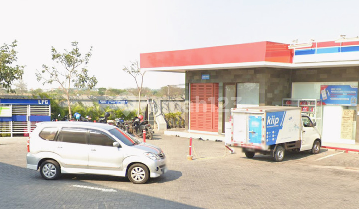 Affordable Business Space at Gas Station, Dahanrejo Kebomas Village, Gresik Regency 5461106 Affordable Business Space at Gas Station, Dahanrejo Kebomas Village, Gresik Regency 5461106